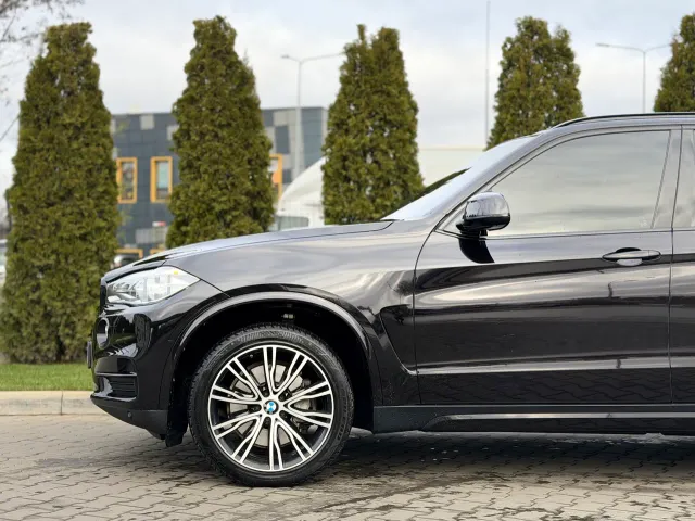BMW X5 - фото 4