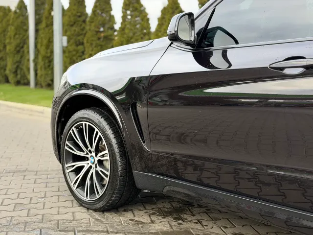 BMW X5 - фото 5