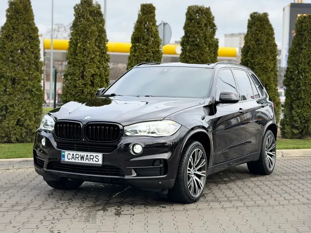 BMW X5 - фото 1