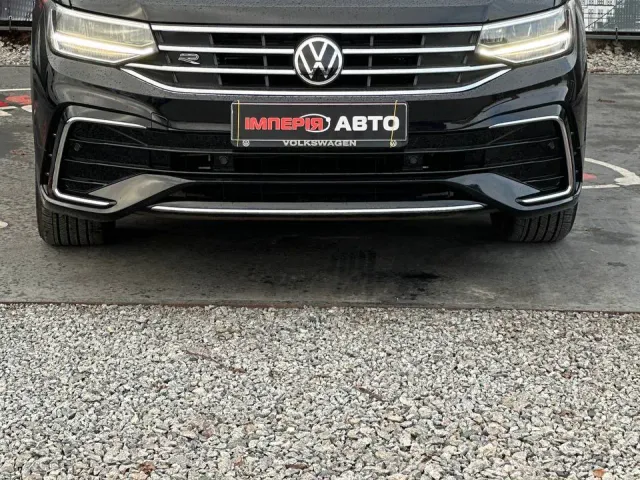 Volkswagen Tiguan - фото 3
