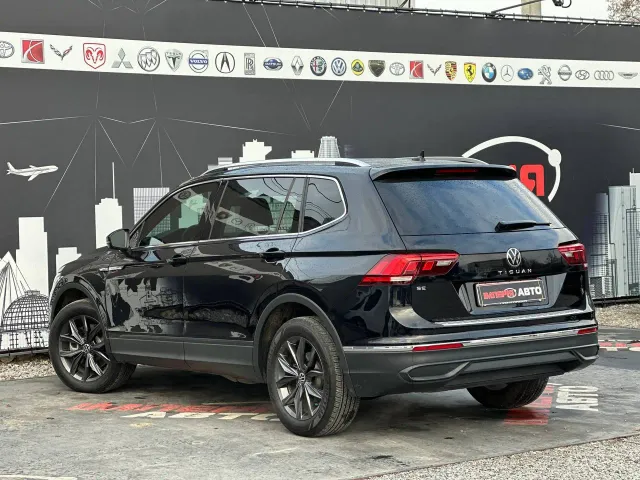 Volkswagen Tiguan - фото 5