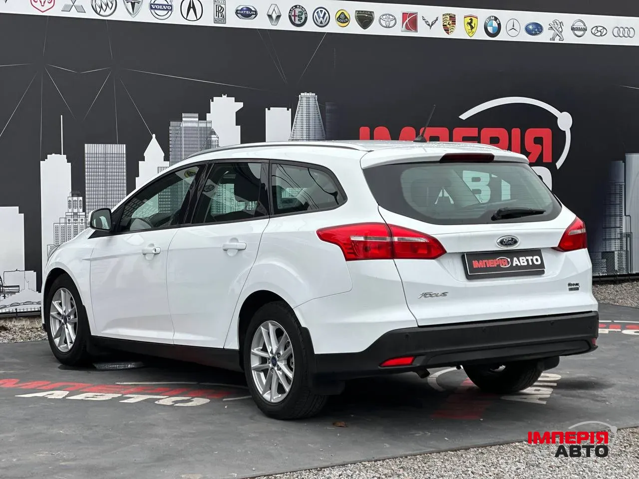 Ford Focus - фото 6