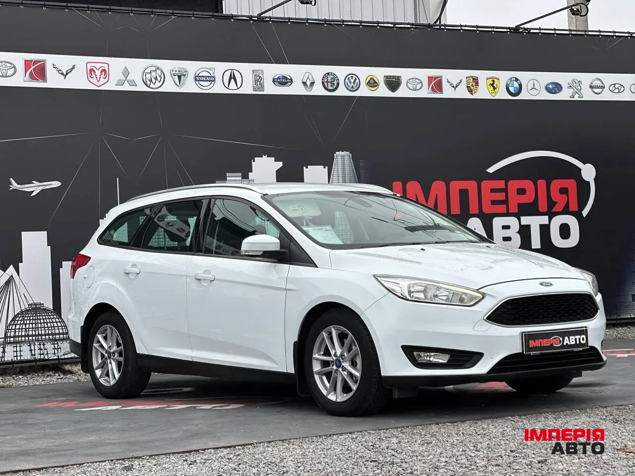 Ford Focus - фото 1