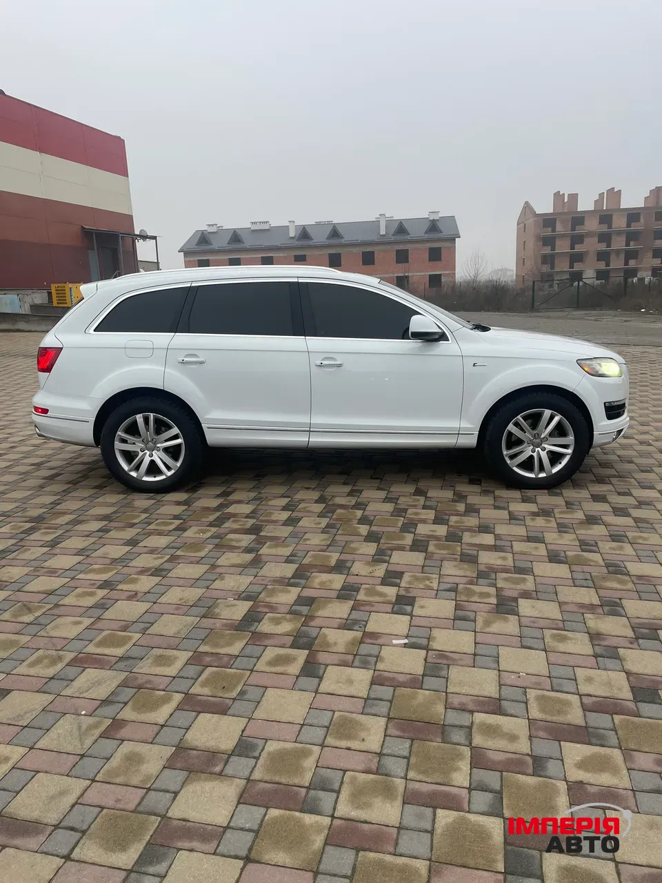 Audi Q7 - фото 6