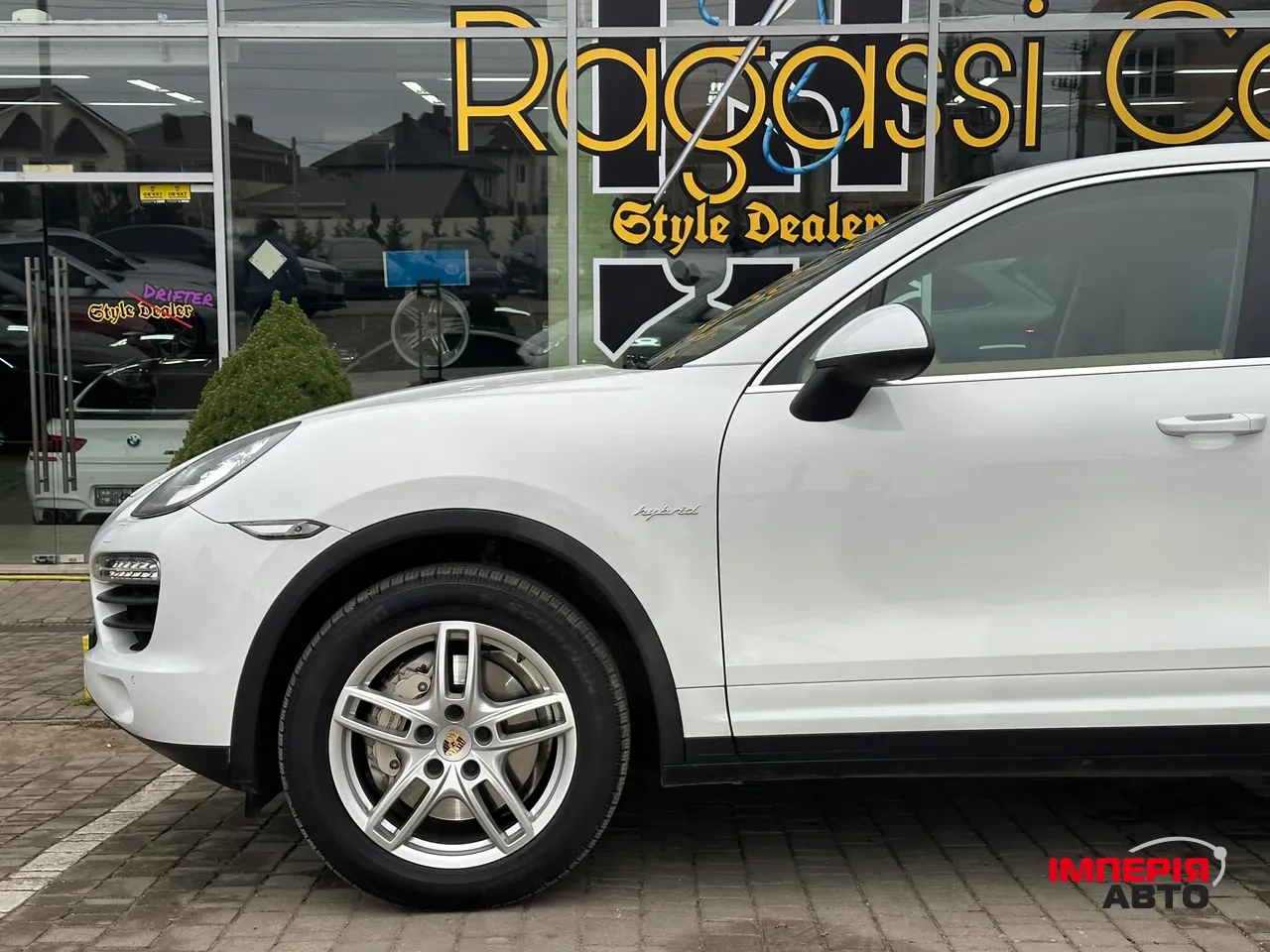 Porsche Cayenne - фото 5