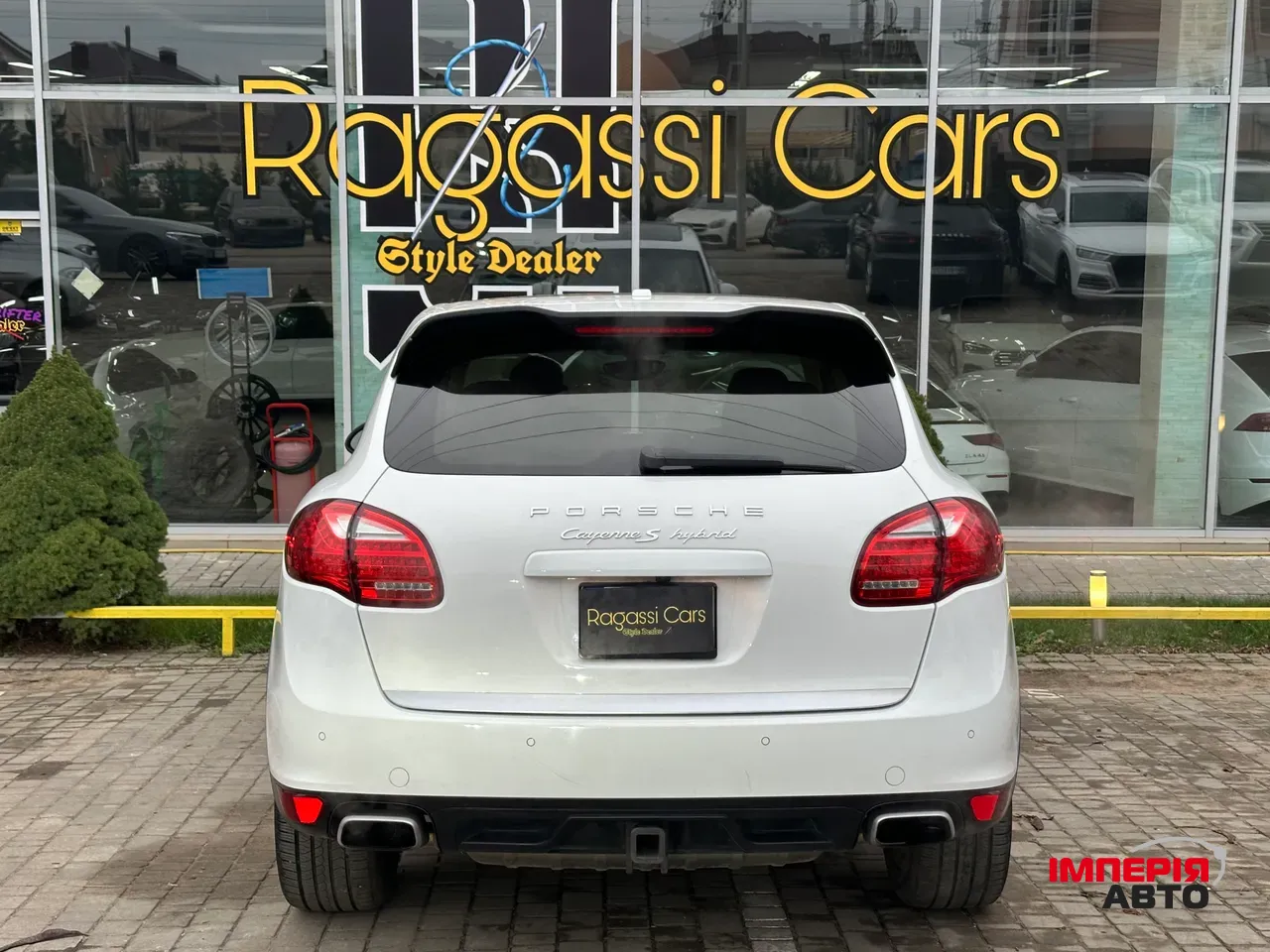 Porsche Cayenne - фото 10