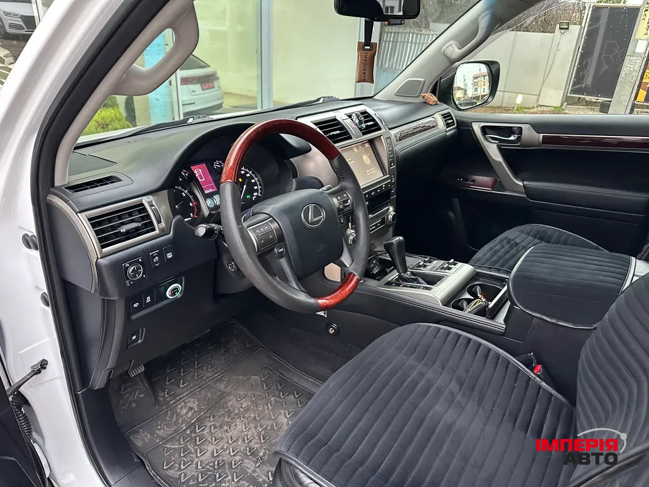 Lexus GX - фото 23
