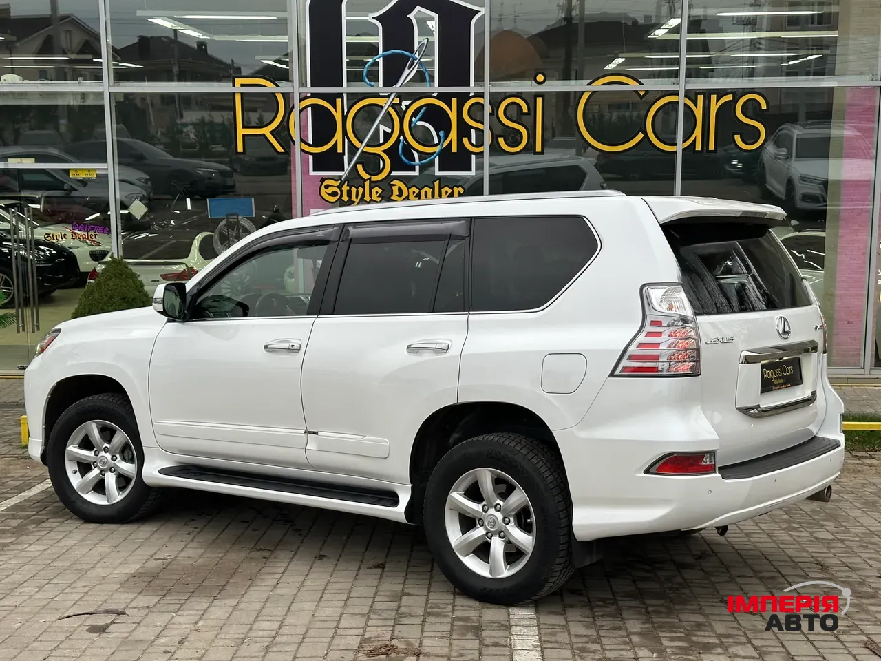 Lexus GX - фото 9