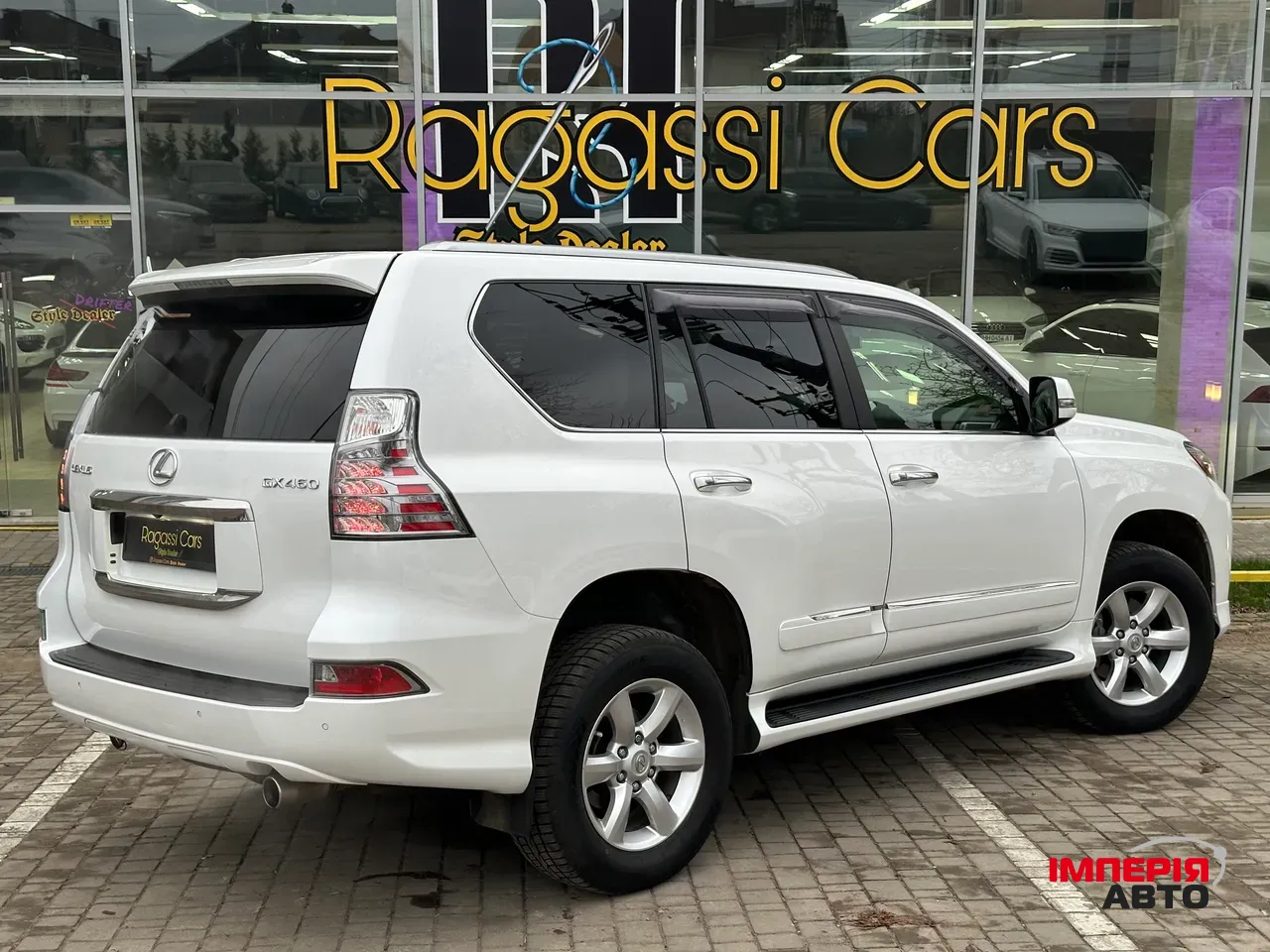 Lexus GX - фото 11