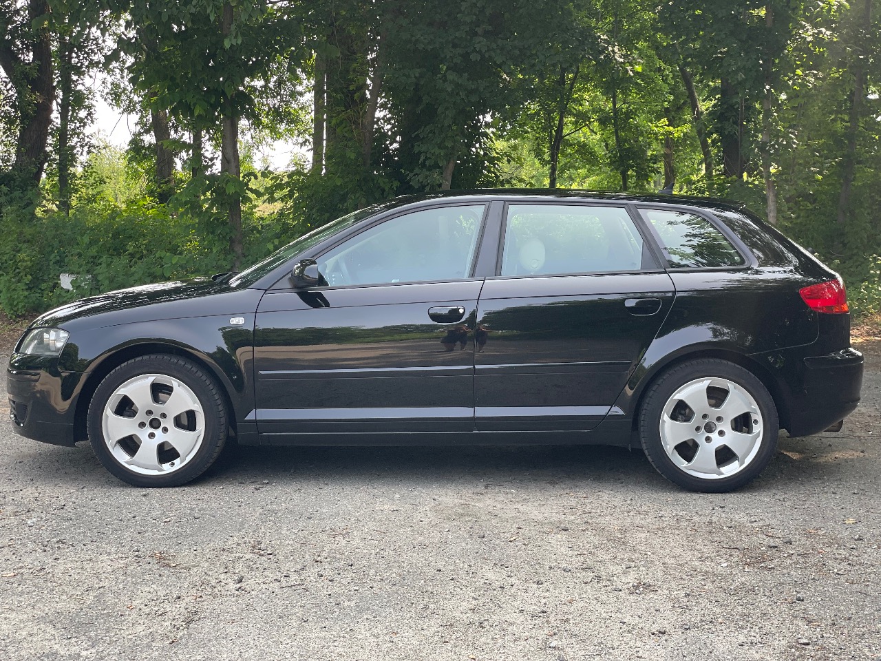 Audi A3 - фото 10