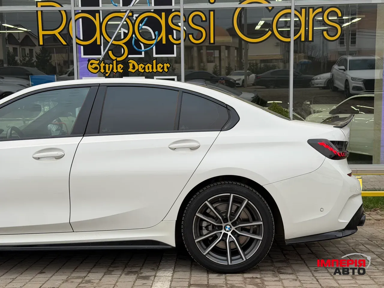 BMW 3 серії - фото 8