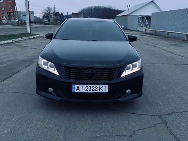 Toyota Camry - фото 4