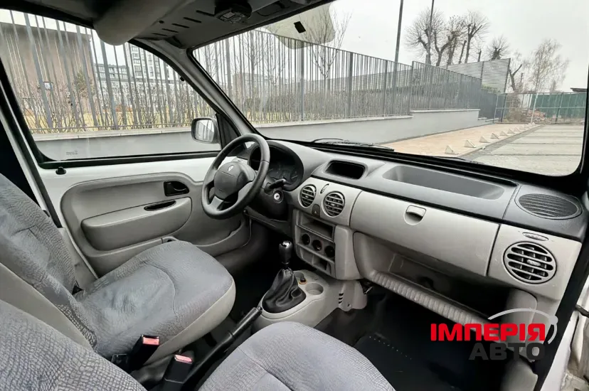Renault Kangoo - фото 15