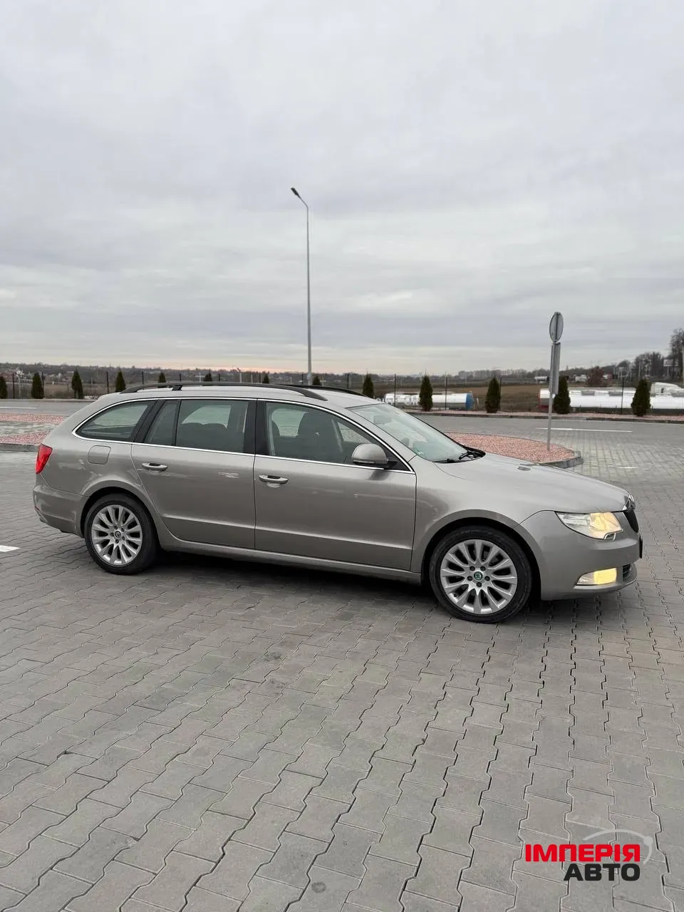 Skoda Superb - фото 6