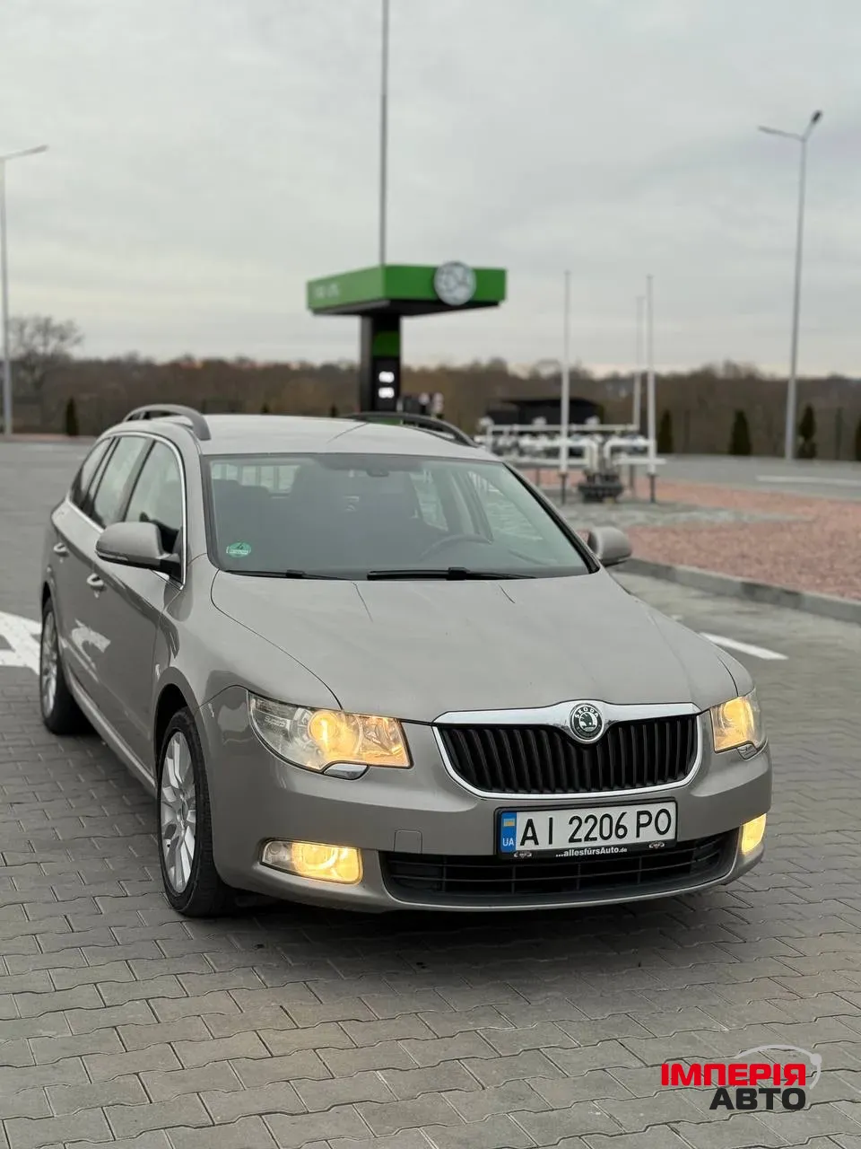 Skoda Superb - фото 1