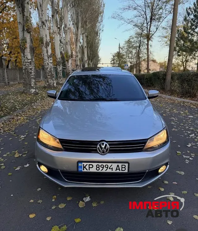 Volkswagen Jetta - фото 14