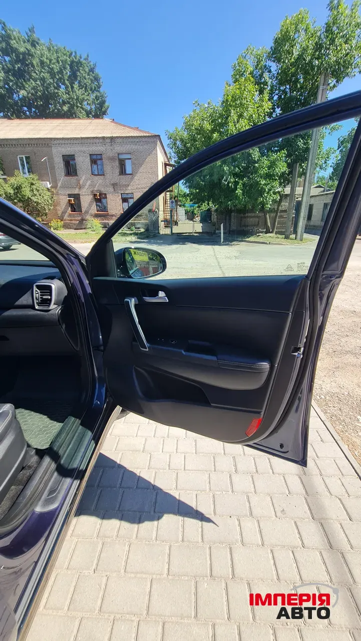 Kia Sportage - фото 14
