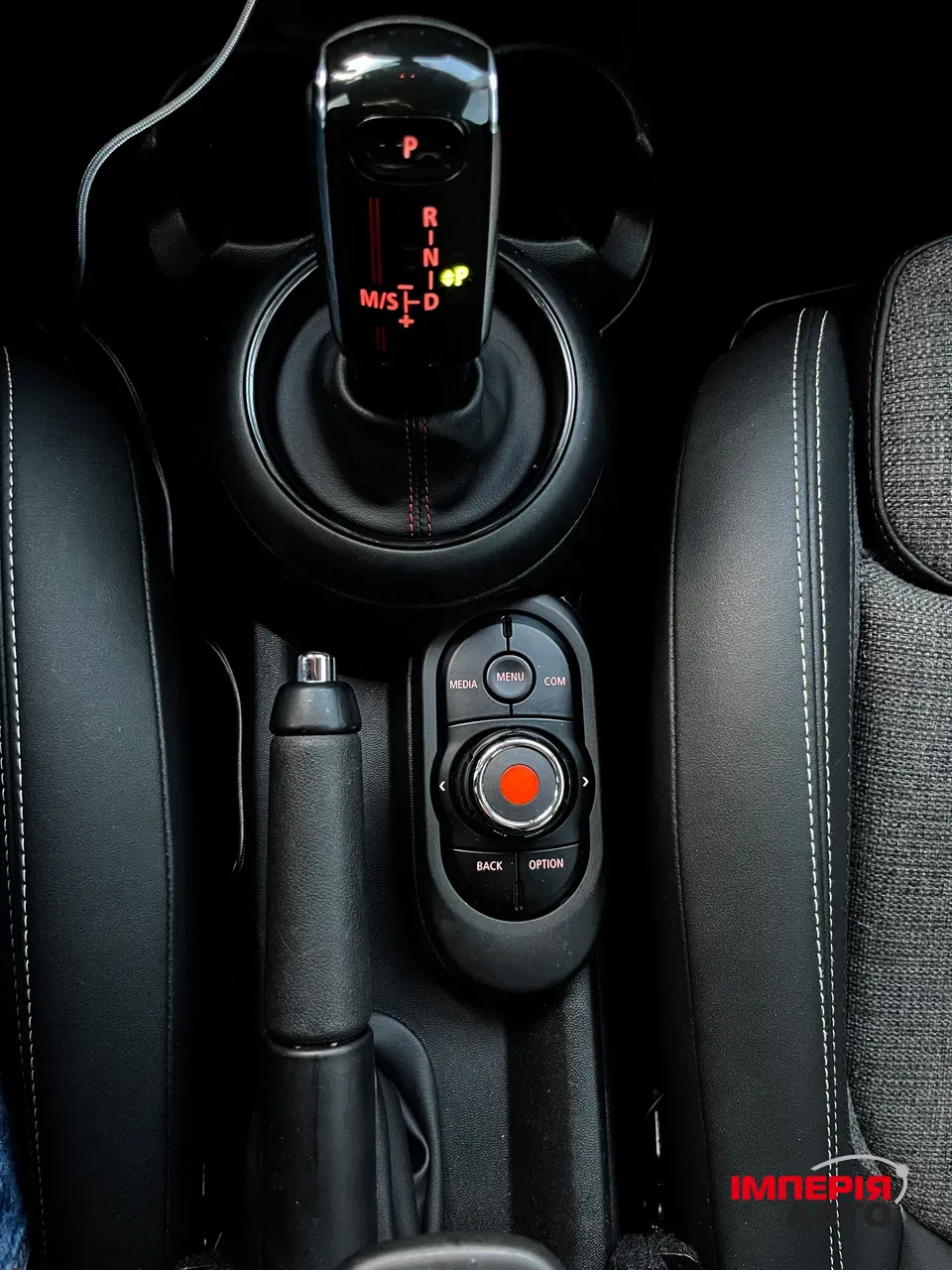 Mini Hatch - фото 17