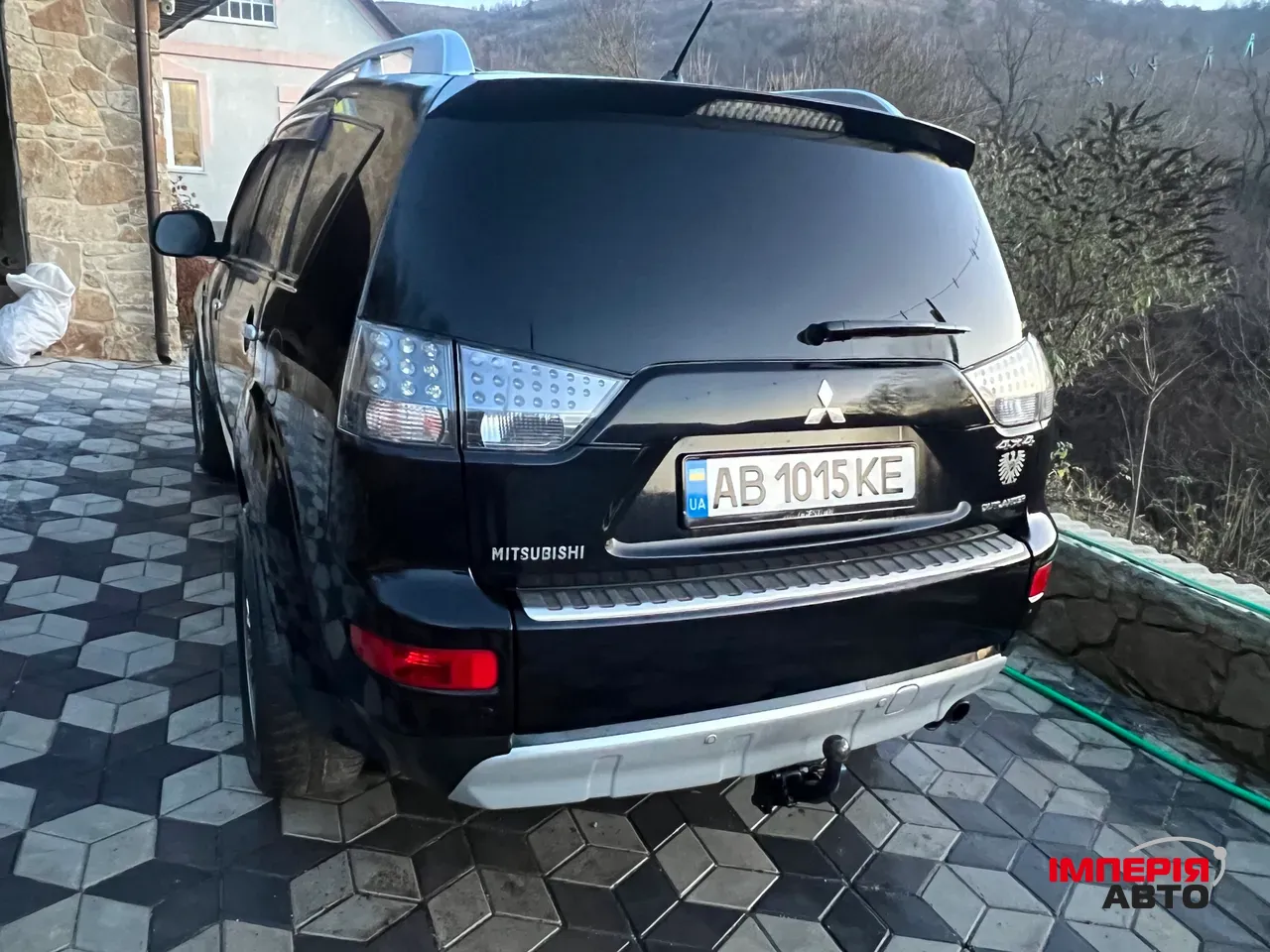 Mitsubishi Outlander - фото 4