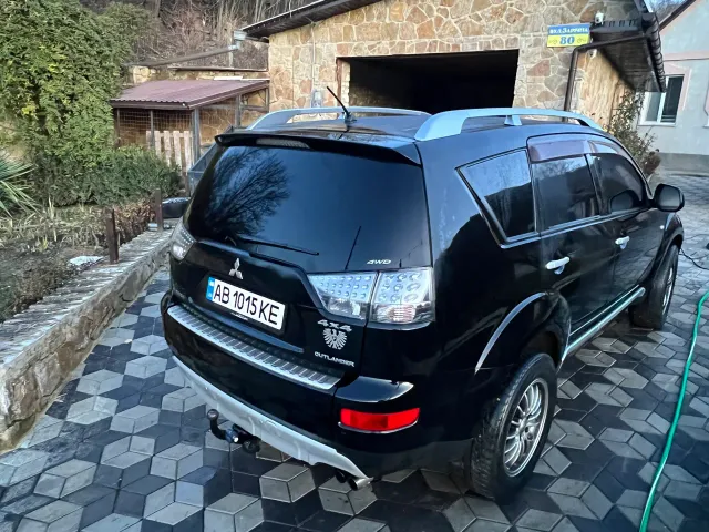 Mitsubishi Outlander - фото 5