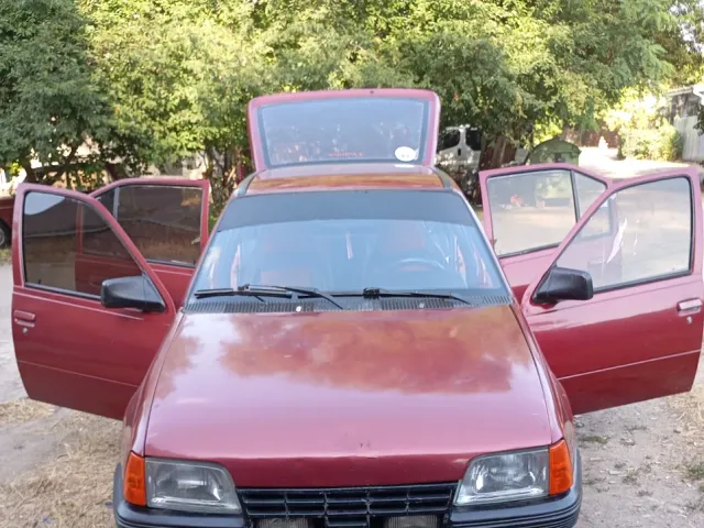 Opel Kadett - фото 1