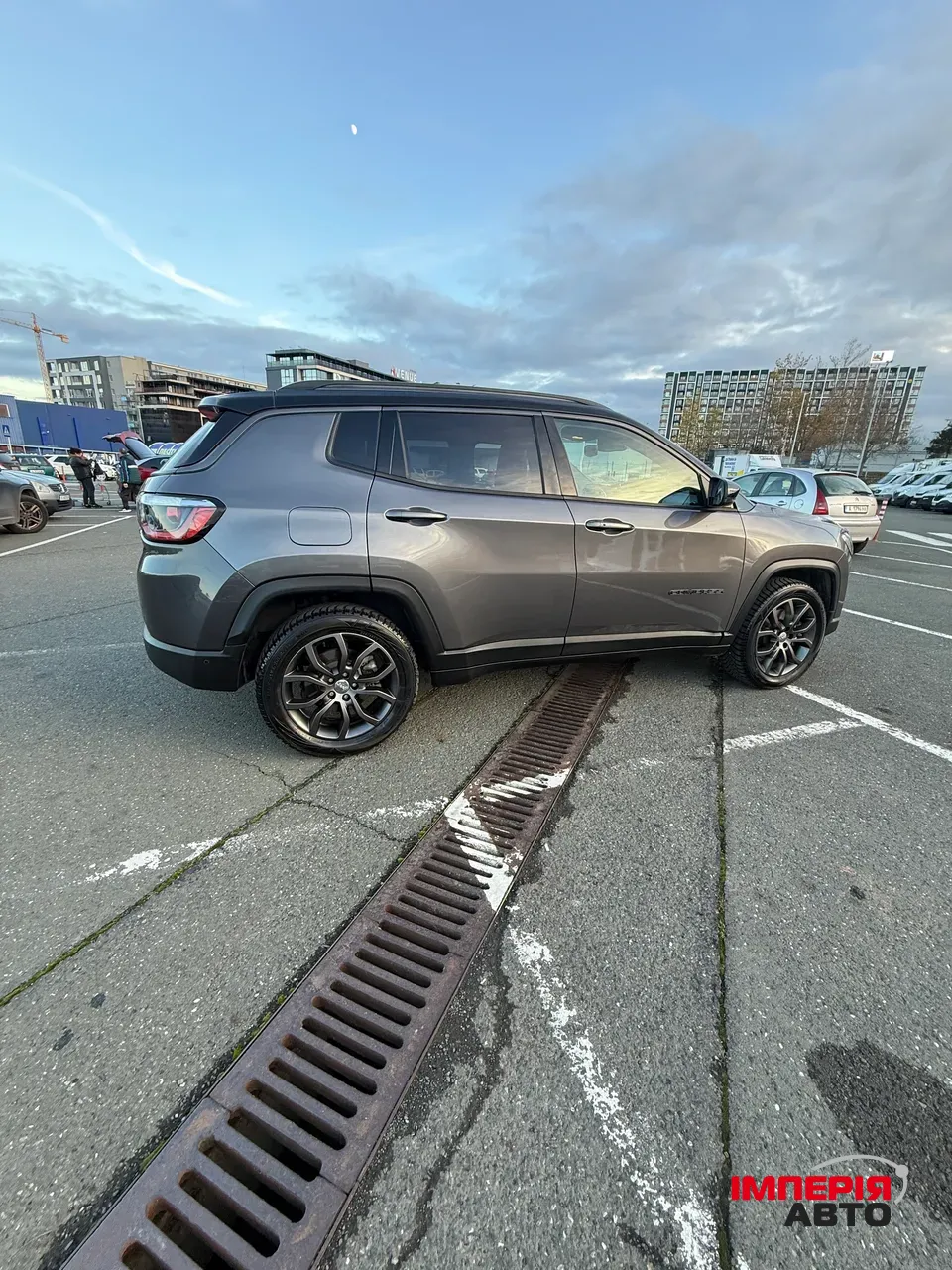 Jeep Compass - фото 6