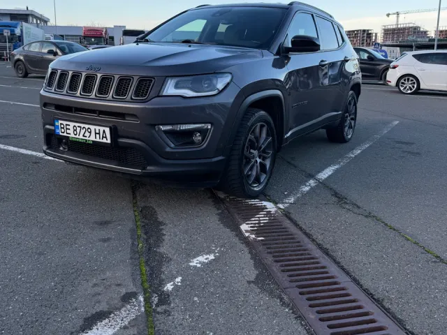 Jeep Compass - фото 2