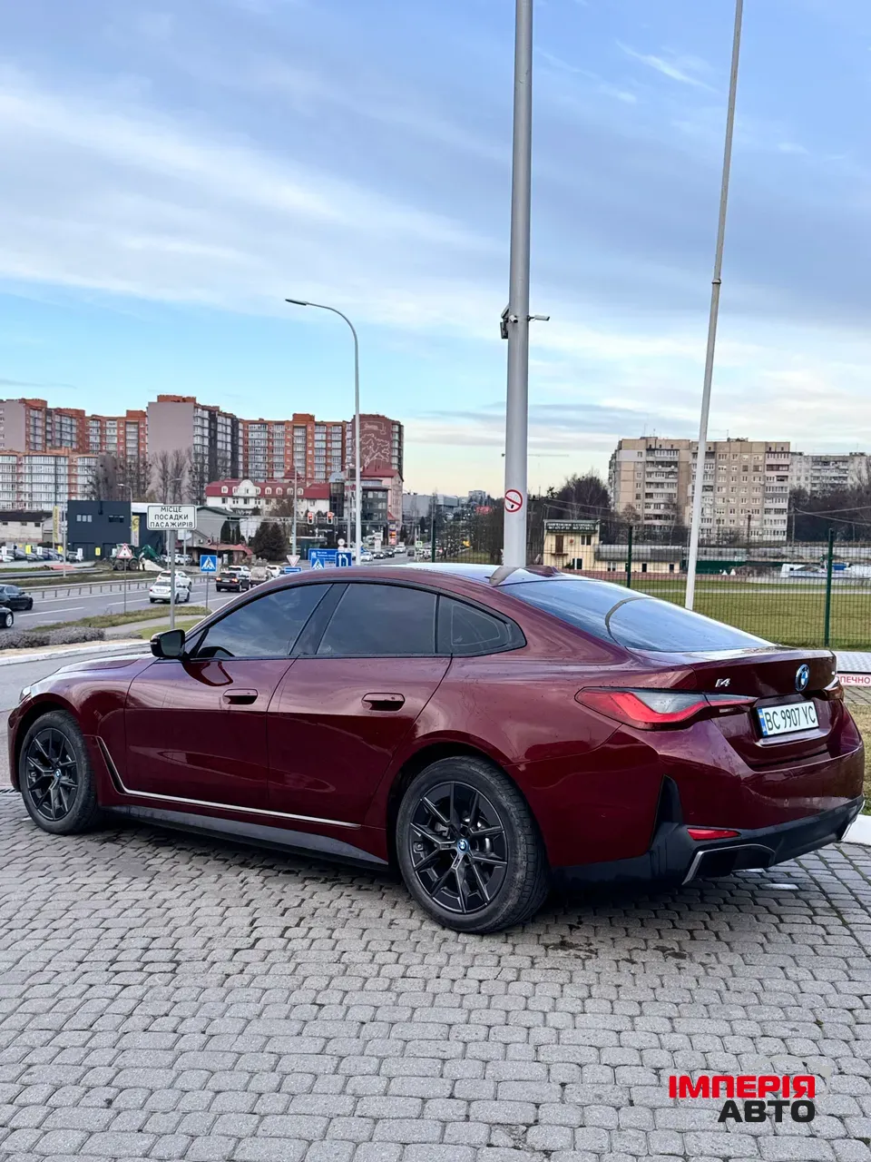 BMW i4 - фото 2
