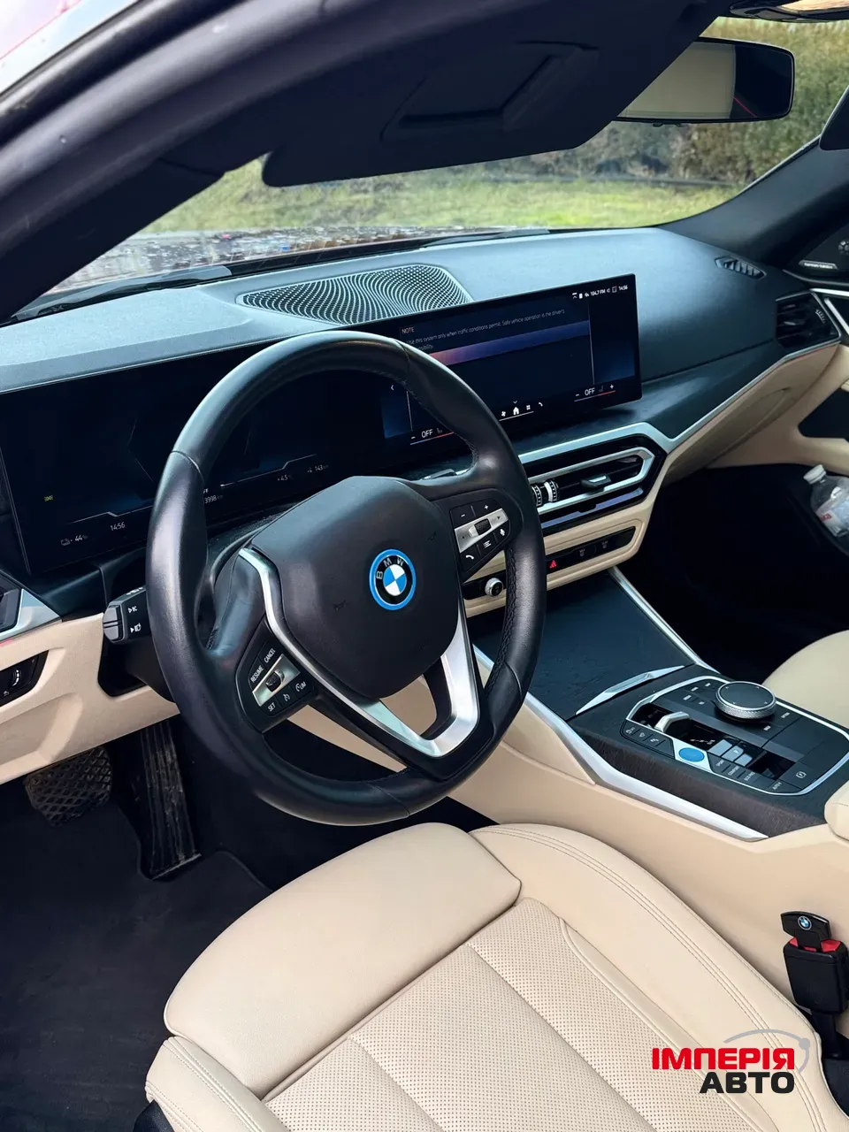 BMW i4 - фото 7