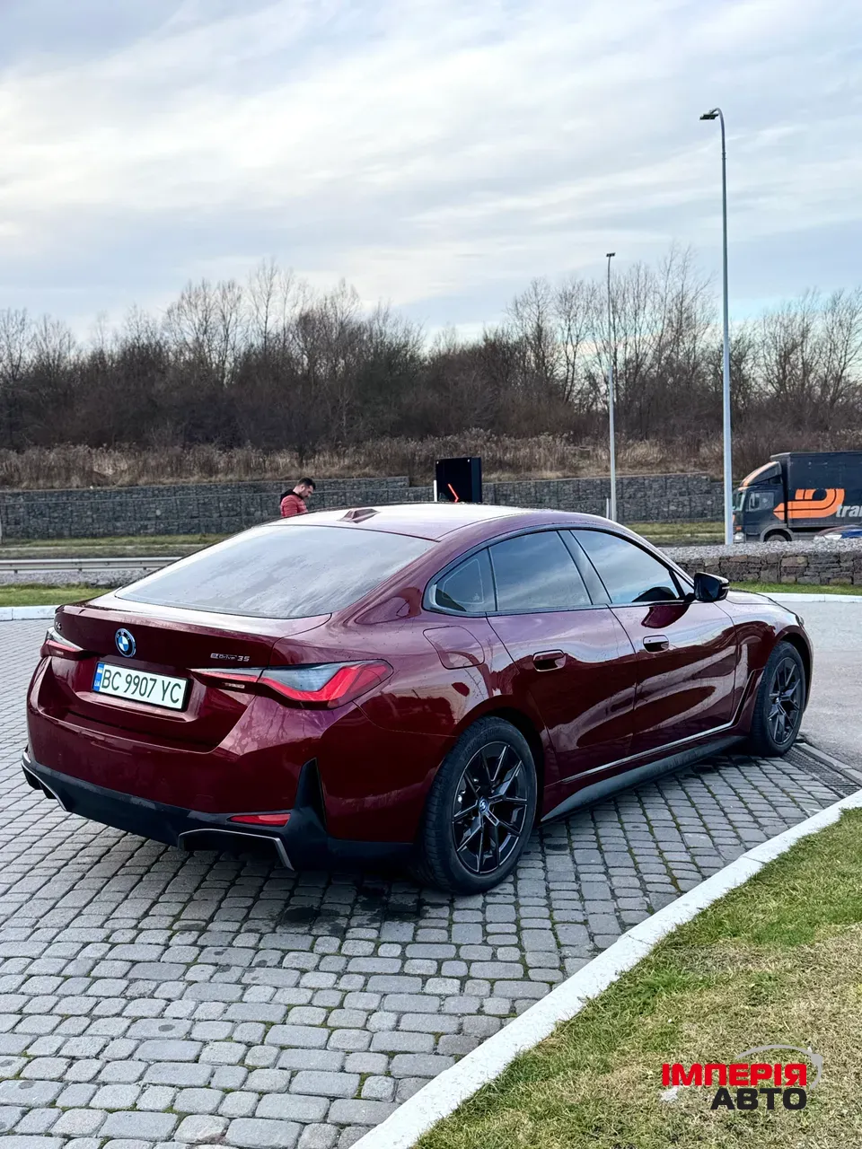 BMW i4 - фото 8