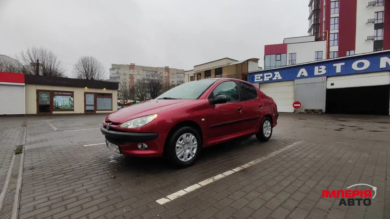 Peugeot 206 - фото 1