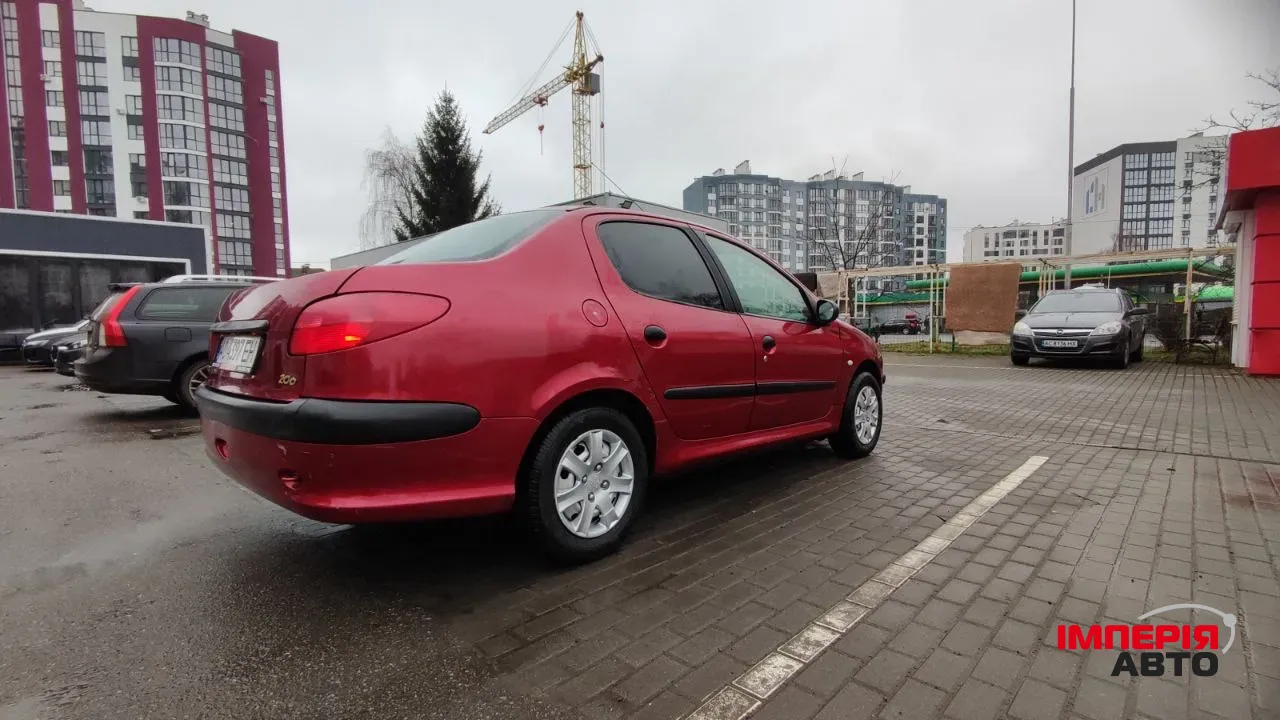 Peugeot 206 - фото 9
