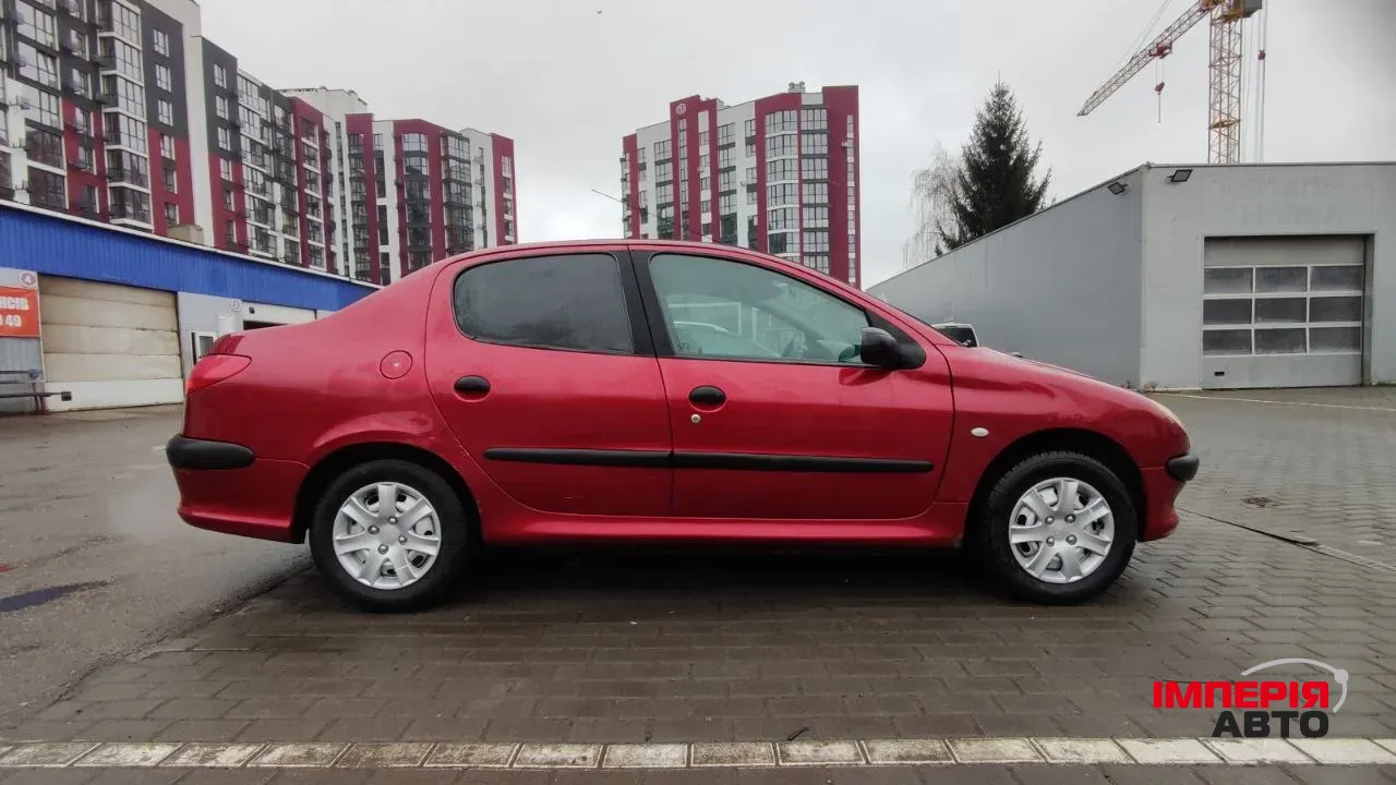 Peugeot 206 - фото 6