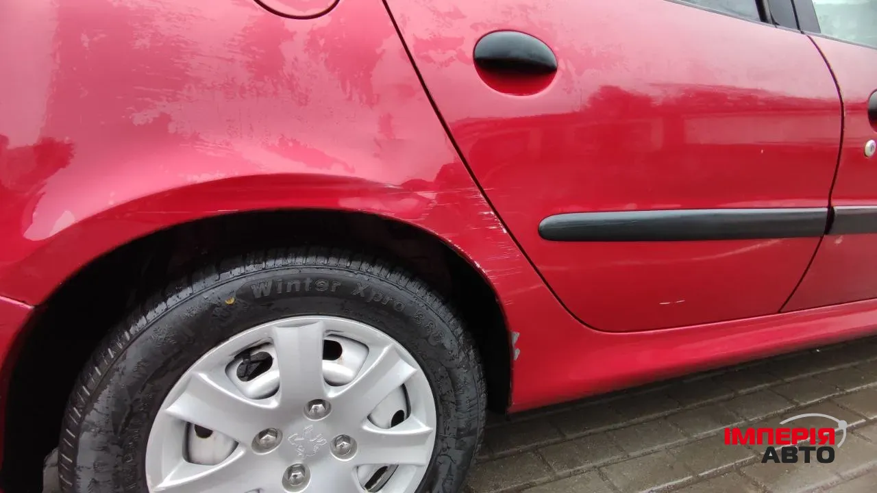 Peugeot 206 - фото 10