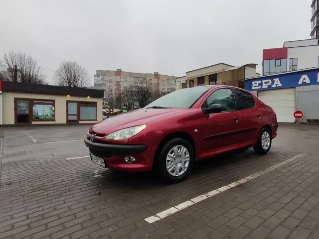 Peugeot 206 - фото 1