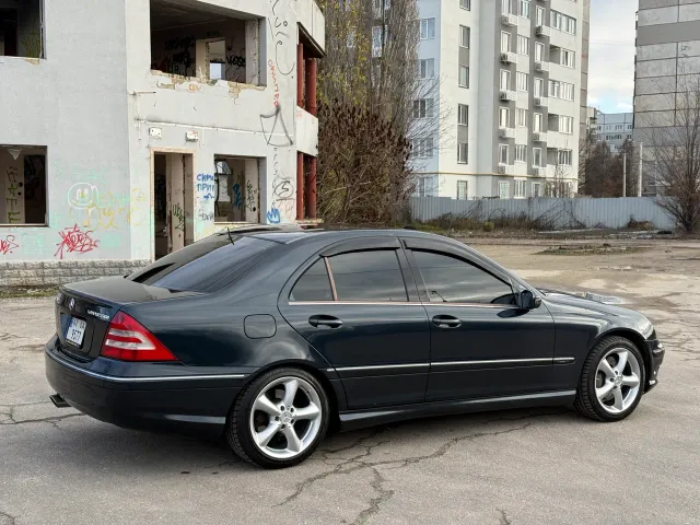Mercedes-Benz C-Класс - фото 4
