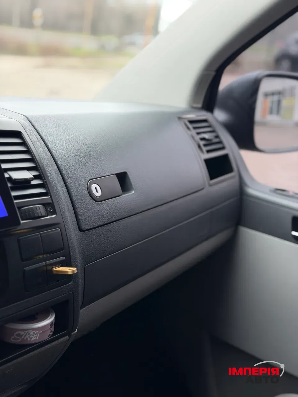 Volkswagen Caravelle - фото 30