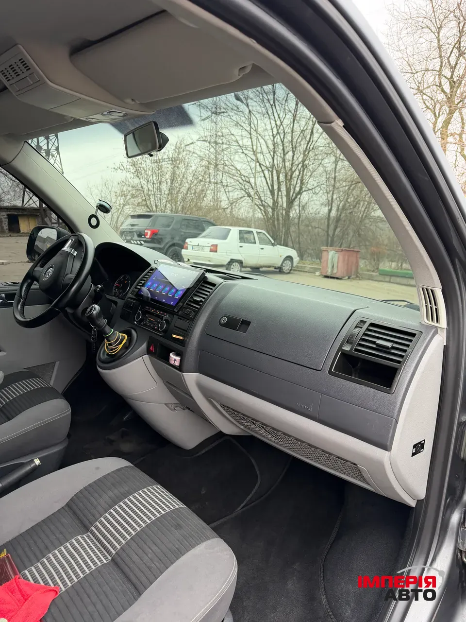 Volkswagen Caravelle - фото 21