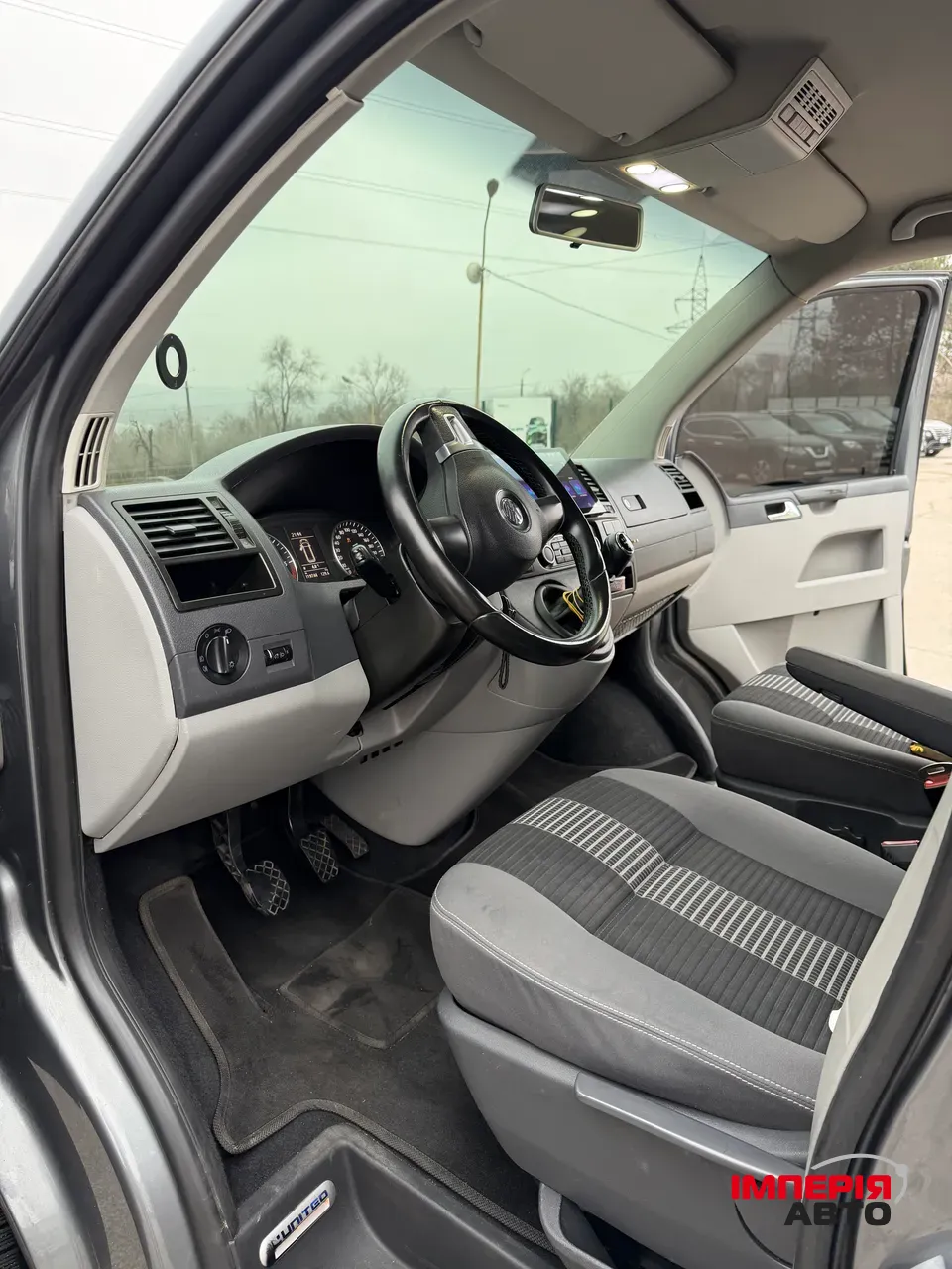 Volkswagen Caravelle - фото 18