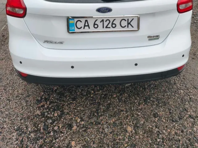 Ford Focus - фото 2