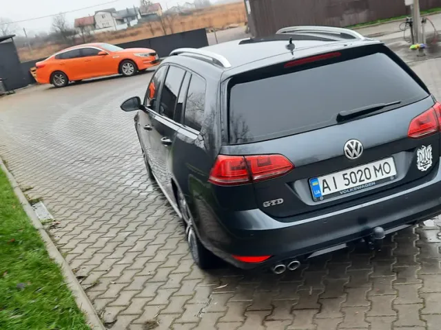 Volkswagen Golf - фото 2