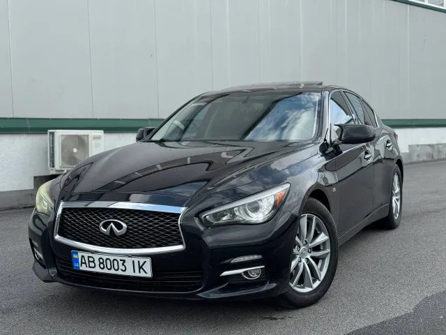 Infiniti Q50 - фото 1