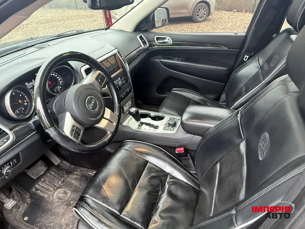 Jeep Grand Cherokee - фото 9