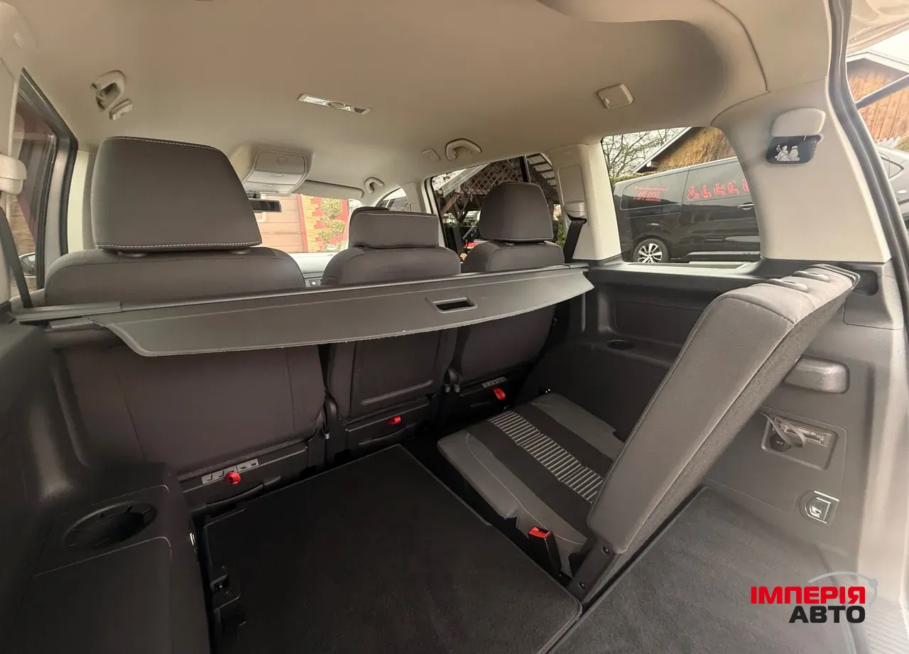 Volkswagen Touran - фото 12