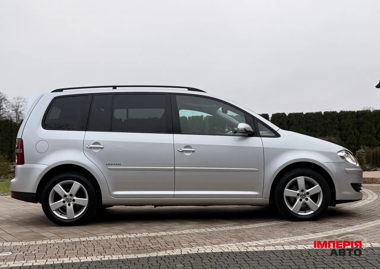 Volkswagen Touran - фото 13