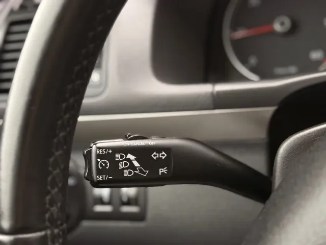 Volkswagen Touran - фото 5