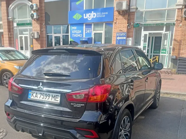 Mitsubishi Outlander Sport - фото 2