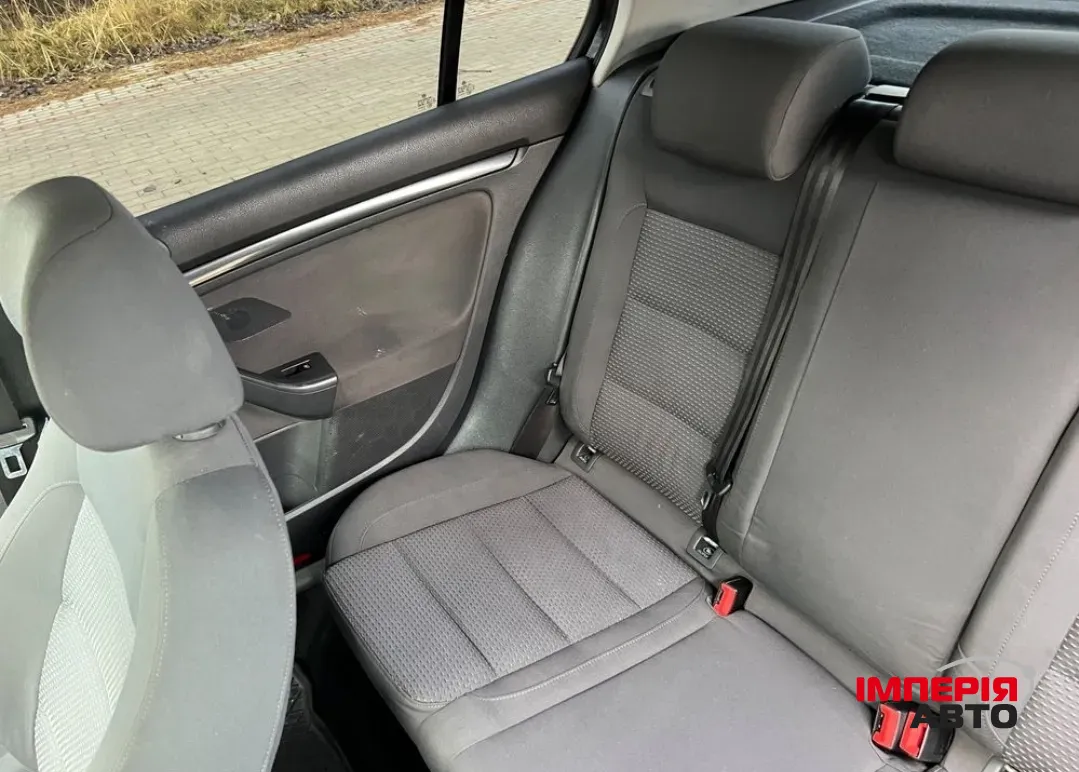 Volkswagen Golf - фото 15