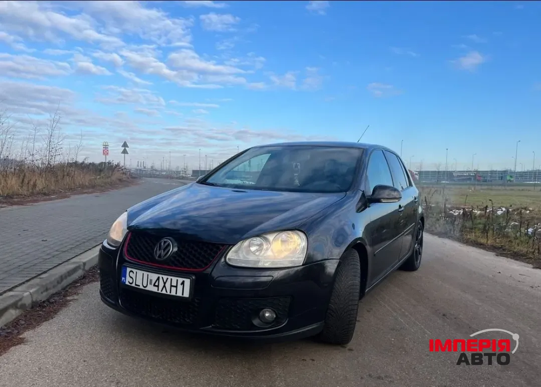 Volkswagen Golf - фото 1