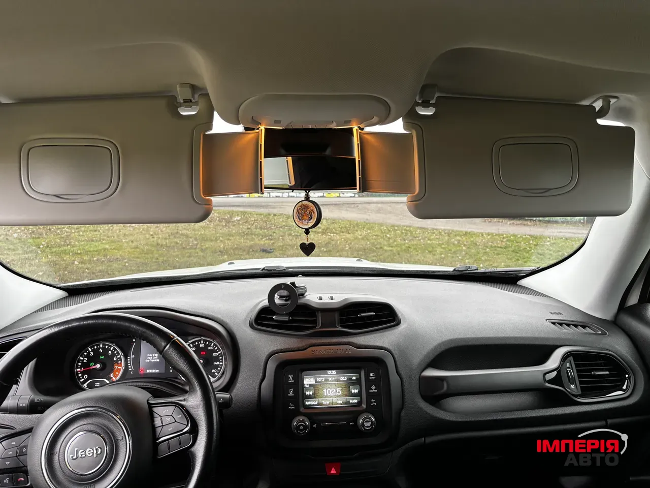 Jeep Renegade - фото 12